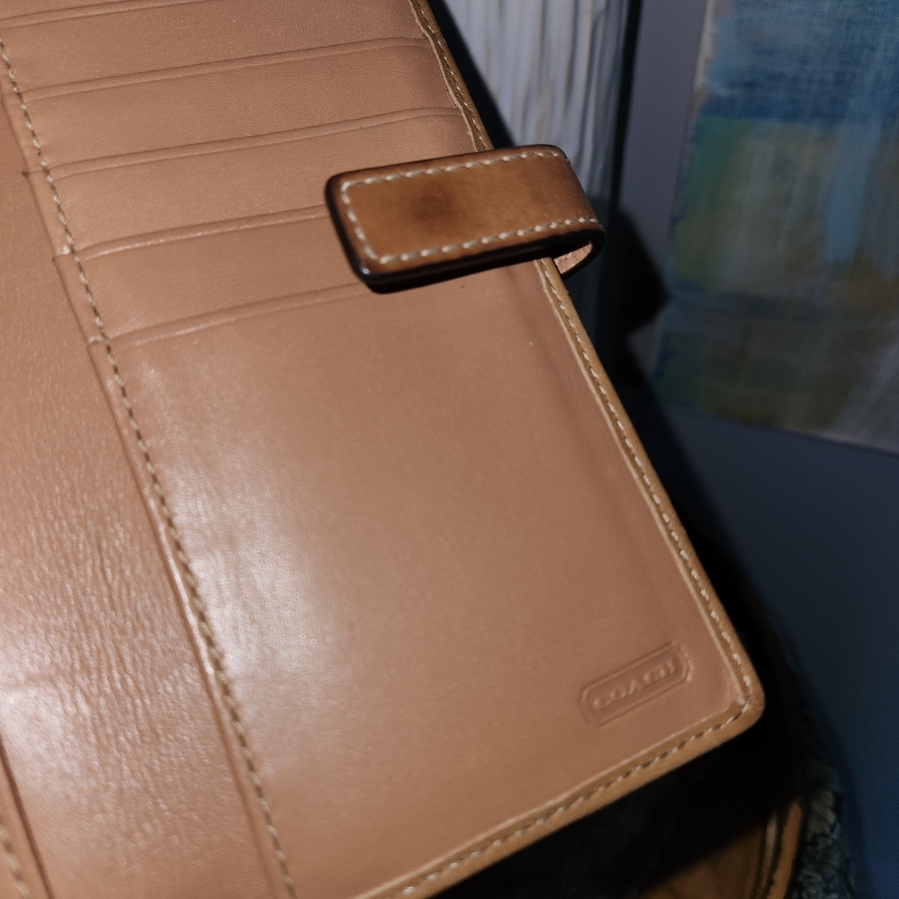 Classic COACH wallet with snap closure - Picture 8 of 8